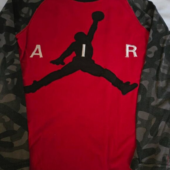 Boys Size Medium Air Jordon/Camo Long Sleeve PJ Top - Picture 2 of 6